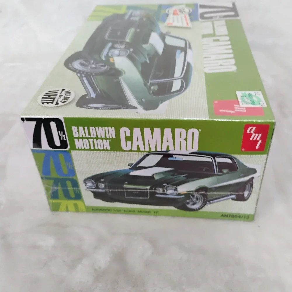 AMT 1970 1/2 Baldwin Motion Camaro 1/25 Scale Model Kit AMT854/12 Retro Deluxe